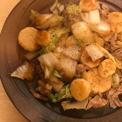 白菜を入れて増量しました。
長芋のホクホク感に豚肉の旨味が加わってとっても美味しかったです♪